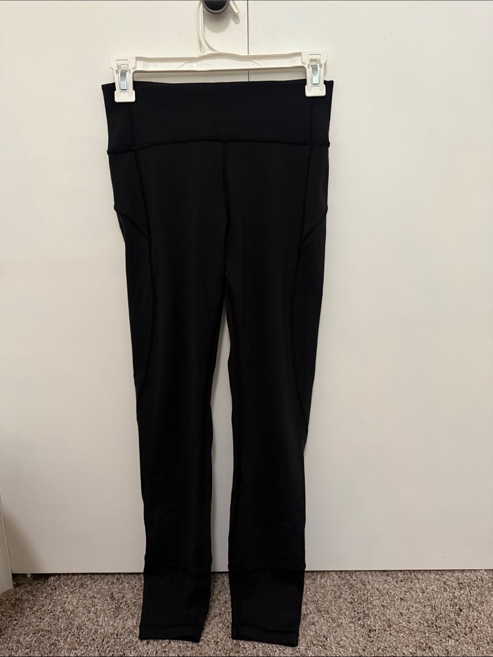 Lululemon In Movement Tight 25” Everlux in Black, Size 6
